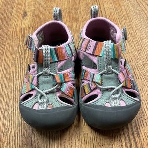 Keen Toddler Washable Sandals  Size 7 with box